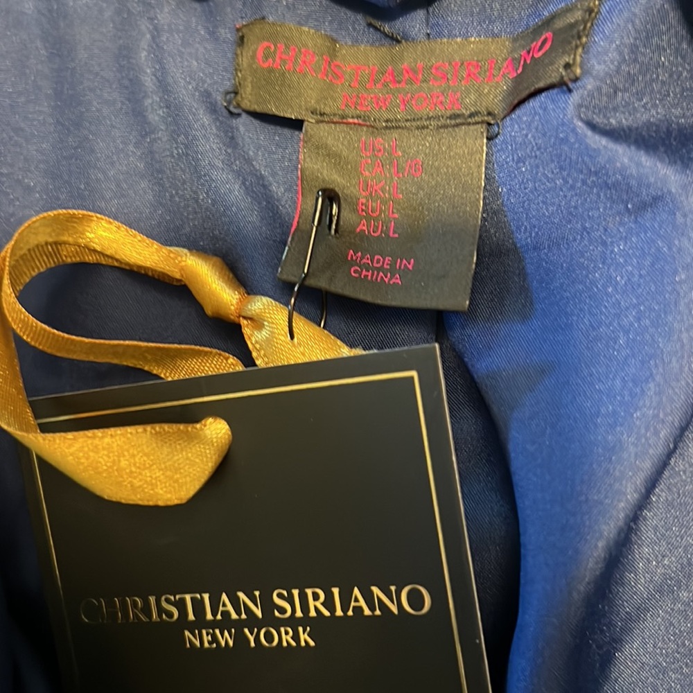 NWT Christian Siriano fun 🤩 cobalt blue hooded faux fur jacket. - Picture 7 of 7